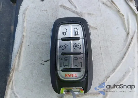 2020 Chrysler Voyager Lxi z USA, uszkodzony, nr VIN 2C4RC1DG6LR262594